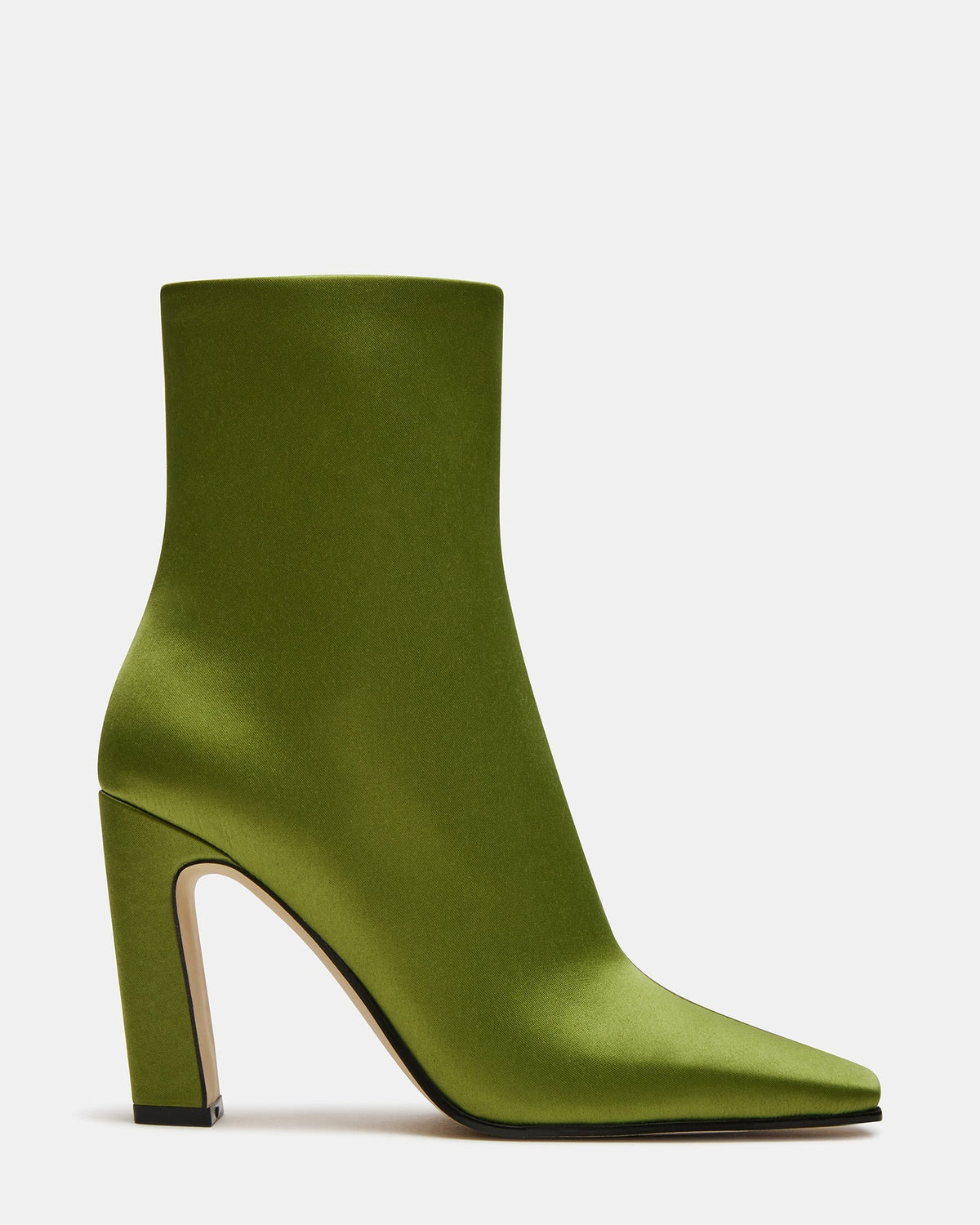 LIZABELLE GREEN - SM REBOOTED