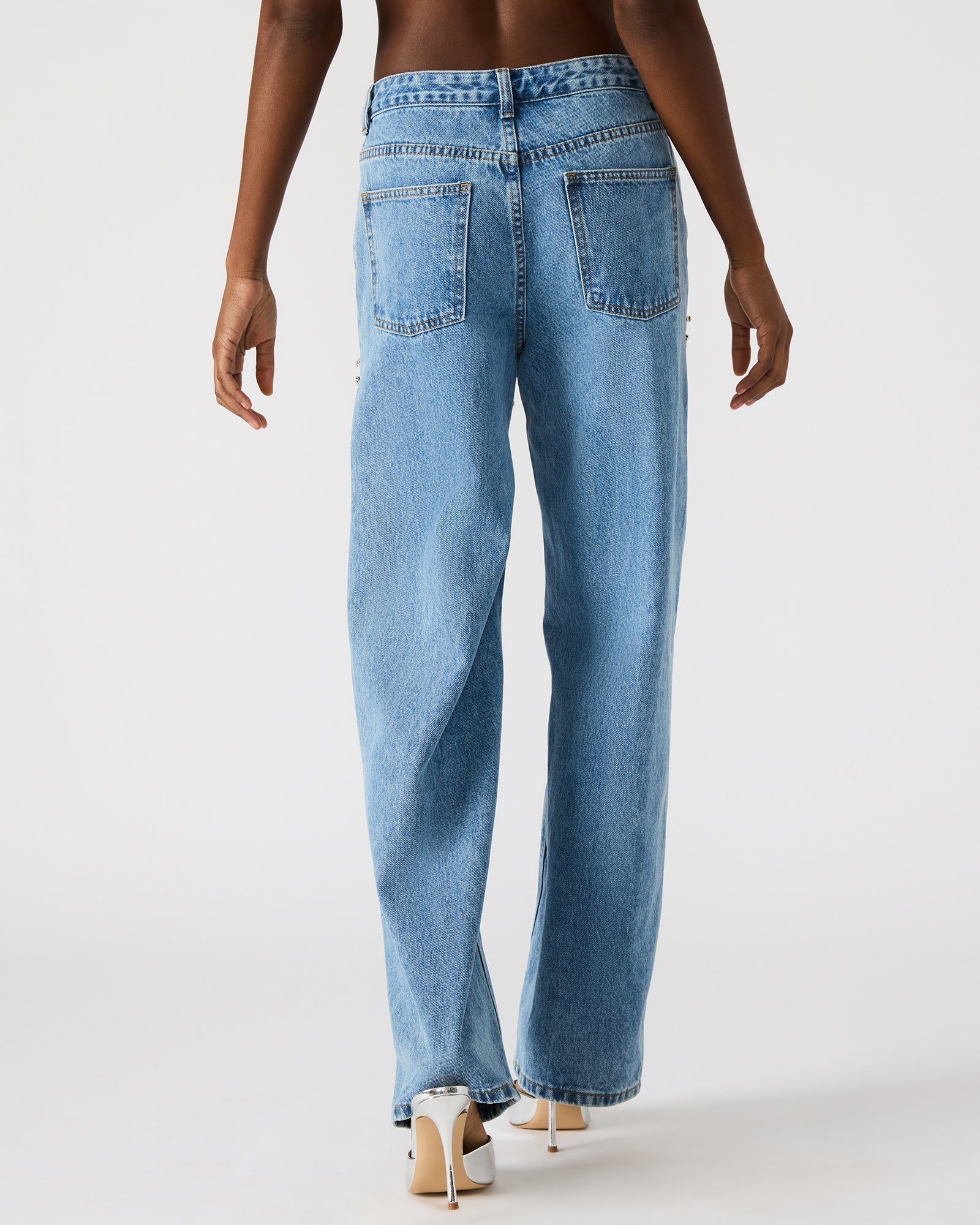 TAYLOR JEAN - SM REBOOTED