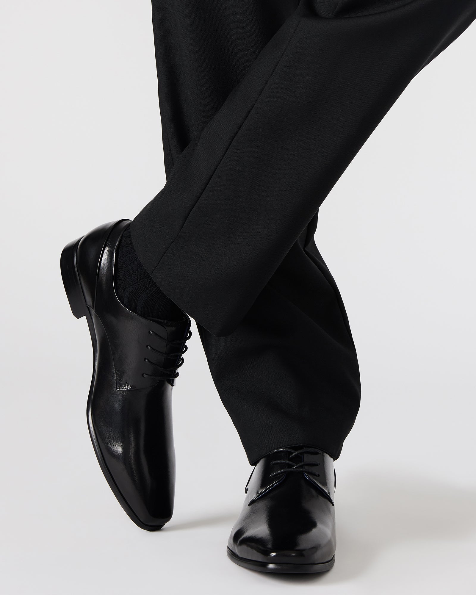 GEMARI BLACK LEATHER