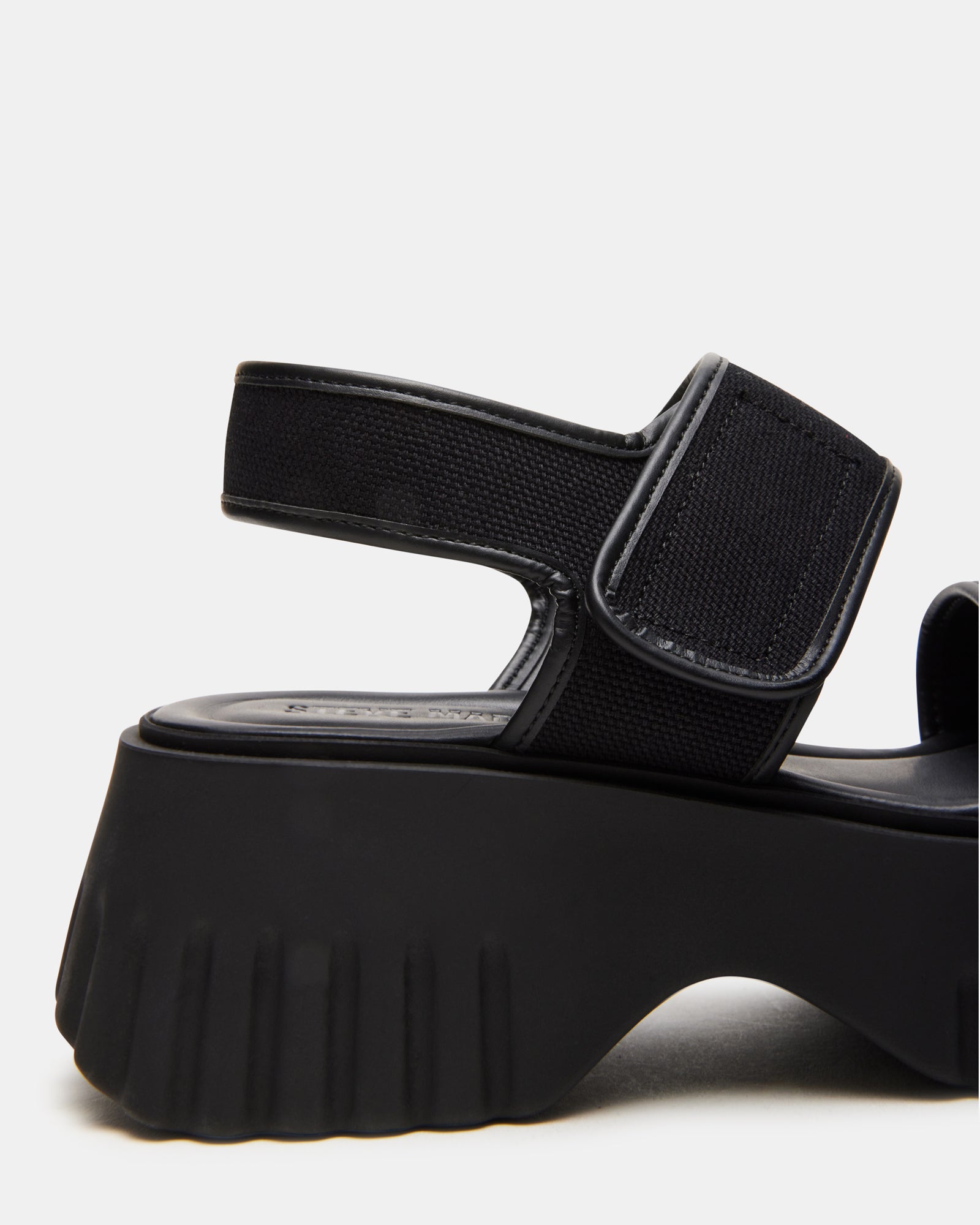 GROVER BLACK/BLACK - SM REBOOTED