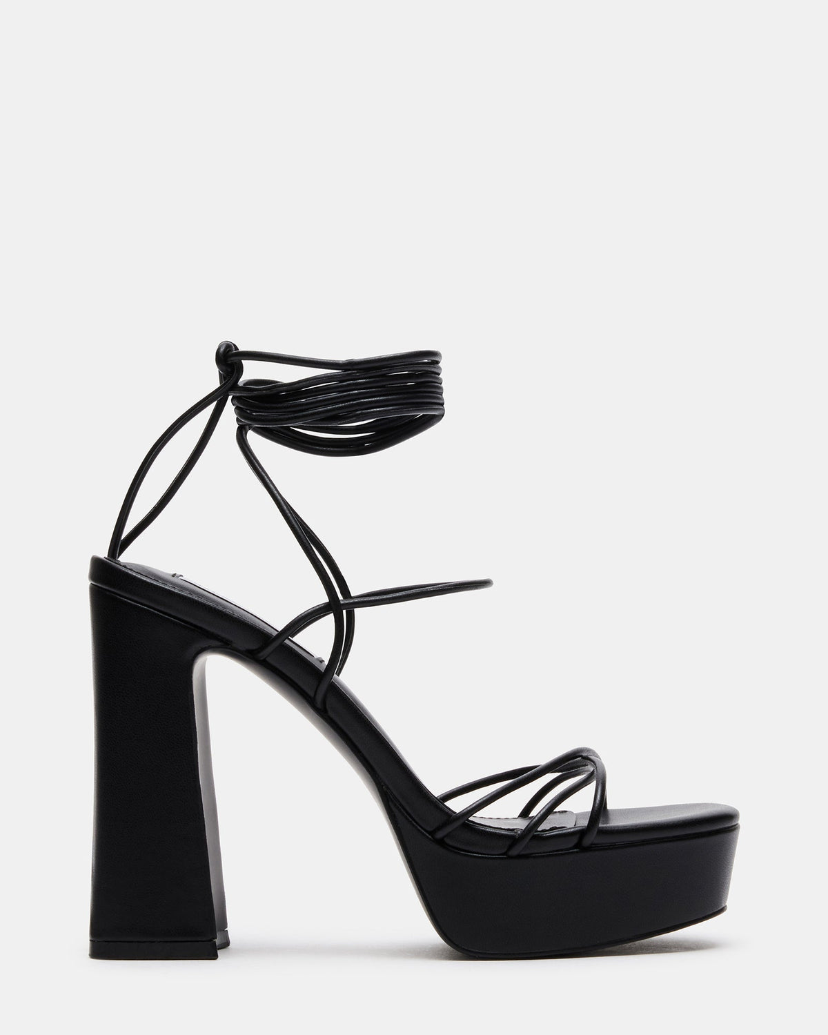 TALLULAH BLACK - SM REBOOTED